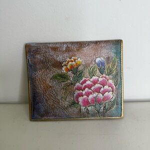 NEW Jane Yoo Leather Vintage Floral Women's Wallet 4.5”x4”